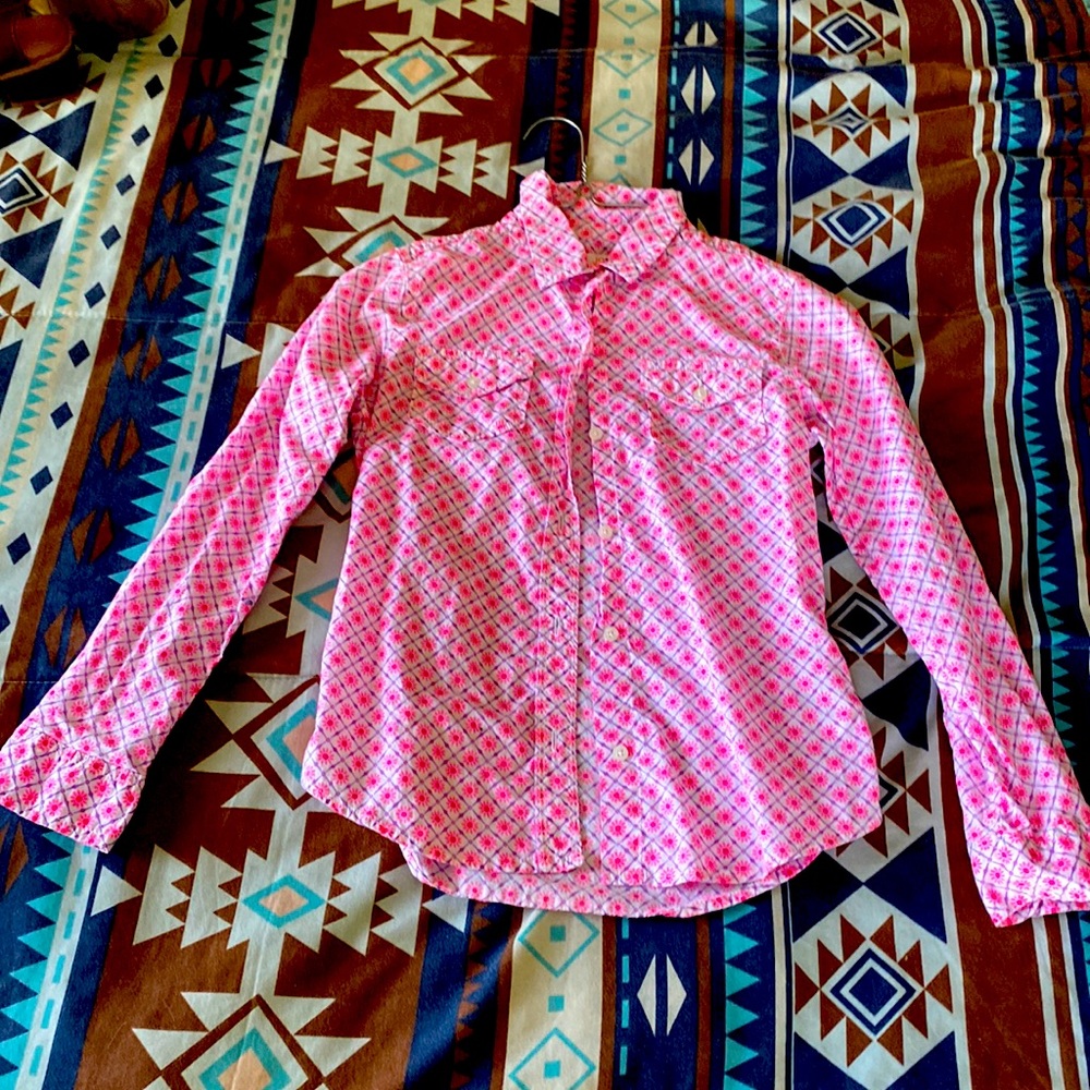 Nice button up no stains or fades nor tarring cute colors